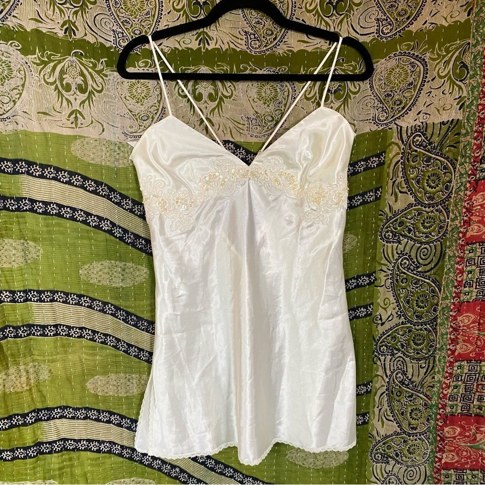 Rare Vintage 90's Victoria's Secret Off White Beaded Satin Chemise Size Medium